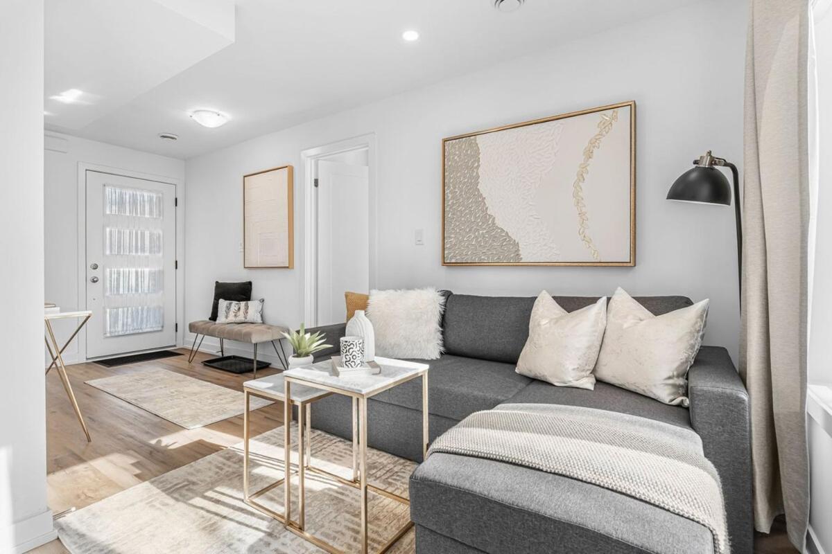 Apartment Brand New And Stylish 2br With Sofa Bed, Located 7 Mins From And Sleep 6 Guests